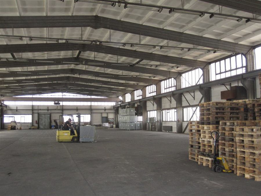 Innenansicht der Lagerhalle von Kranepuhl